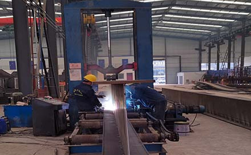 甘肃礼县礼县钢结构厂房建造前的准备工作 甘肃礼县礼县钢结构厂房建造前的准备工作